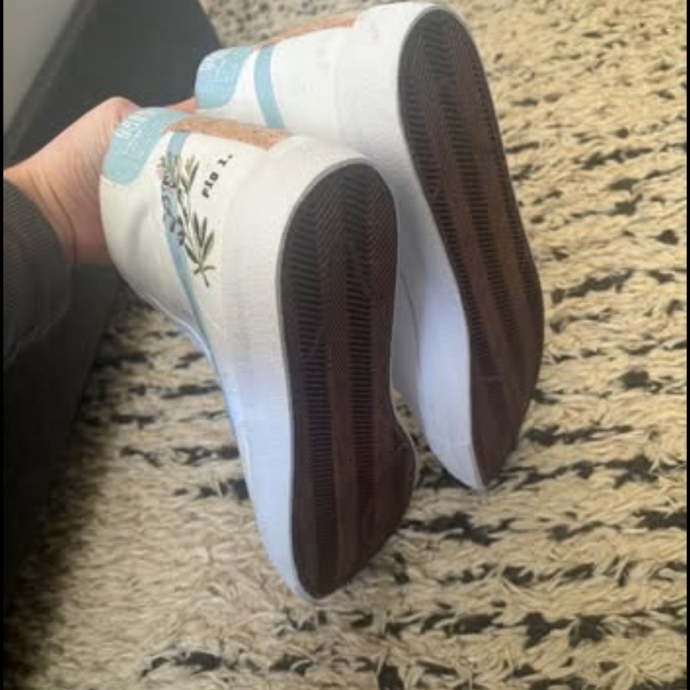 Nike White Indigo Sneakers - Picture 2 of 4